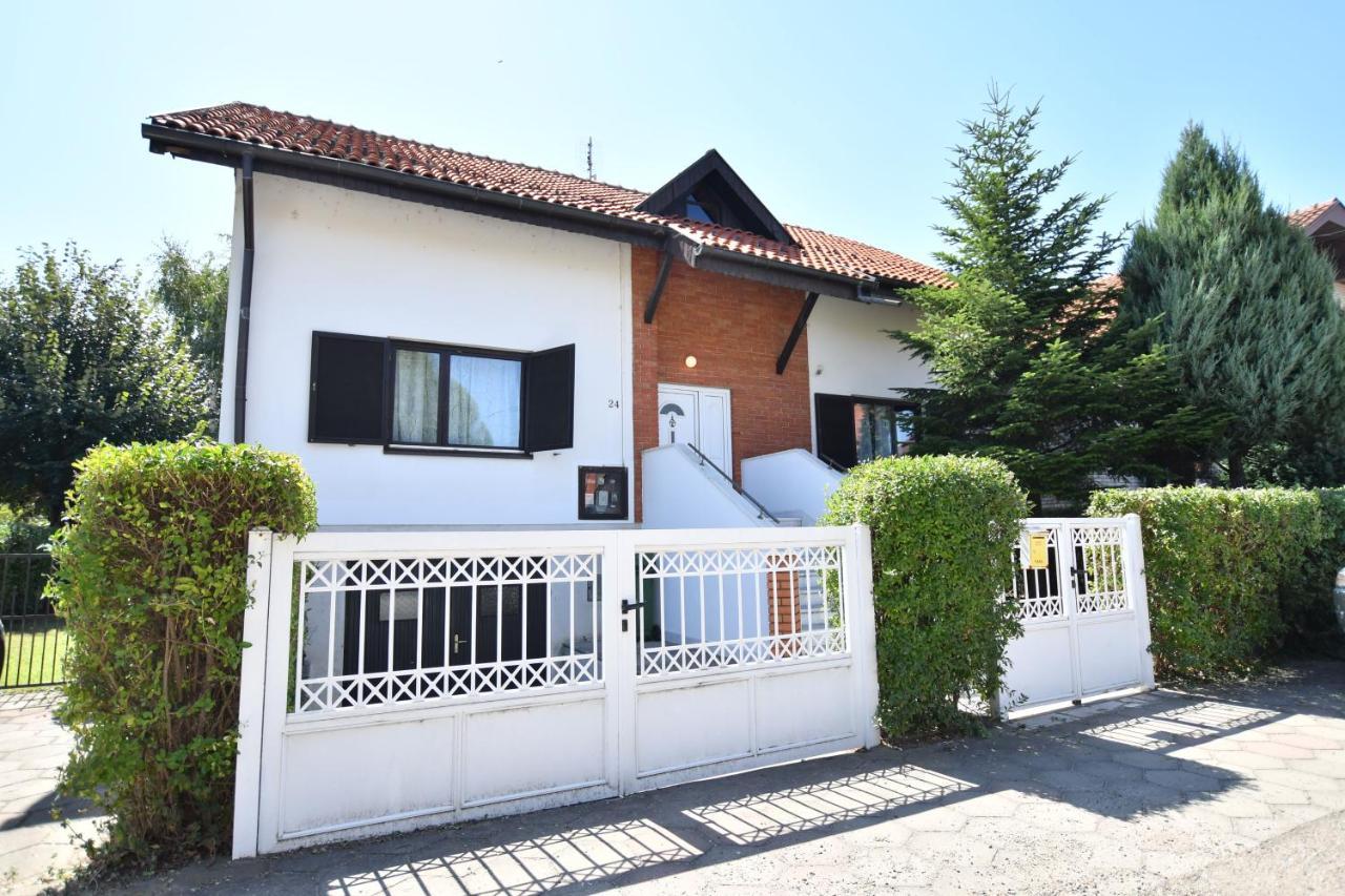 Villa Mina Kladovo, 5-Bedroom Villa With Pool For Up To 12 People Exteriér fotografie