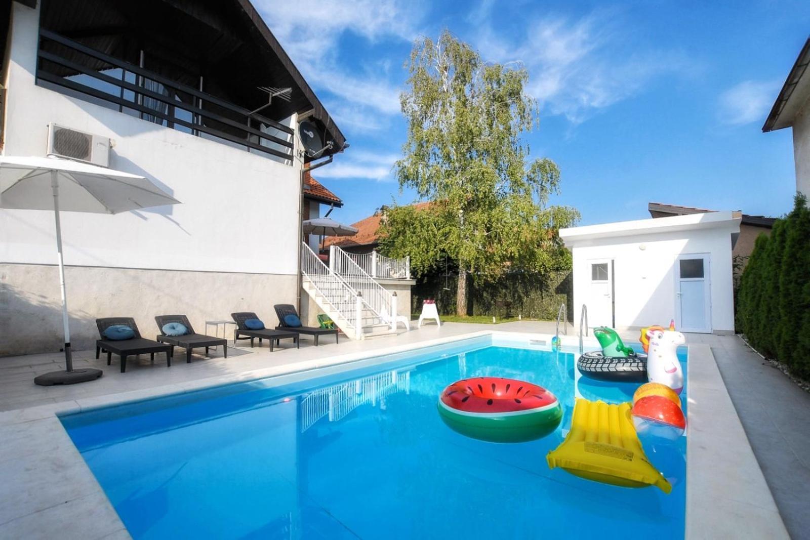 Villa Mina Kladovo, 5-Bedroom Villa With Pool For Up To 12 People Exteriér fotografie