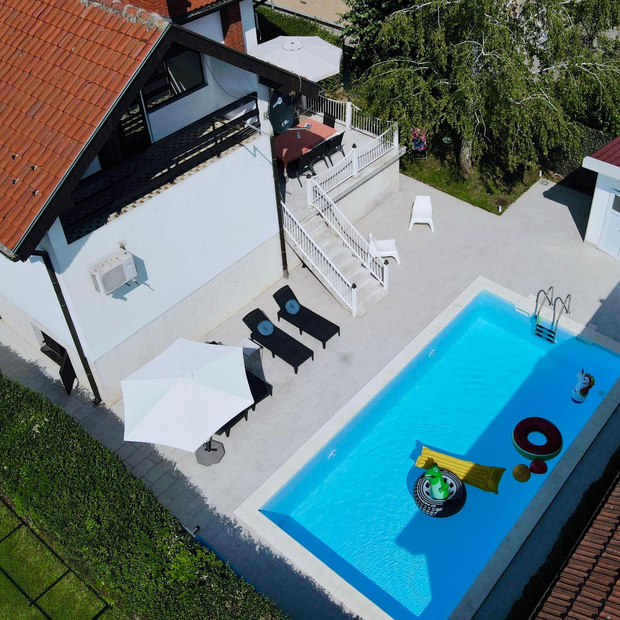 Villa Mina Kladovo, 5-Bedroom Villa With Pool For Up To 12 People Exteriér fotografie